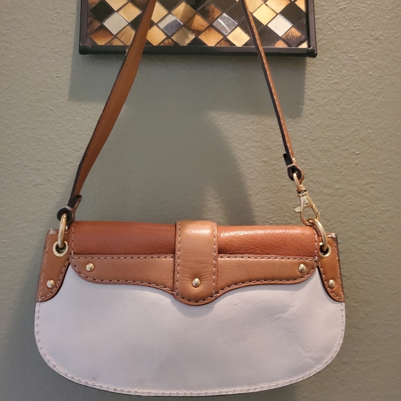 Michael Kors Uptown Astor Wristlet - Picture 5 of 14